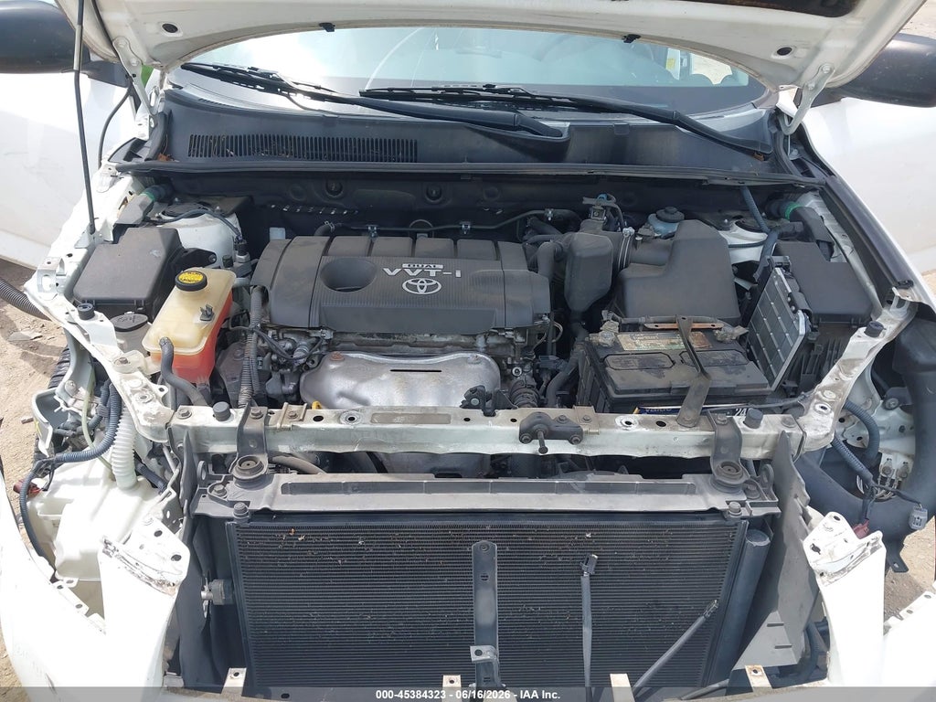 2011 Toyota RAV4 photo 10