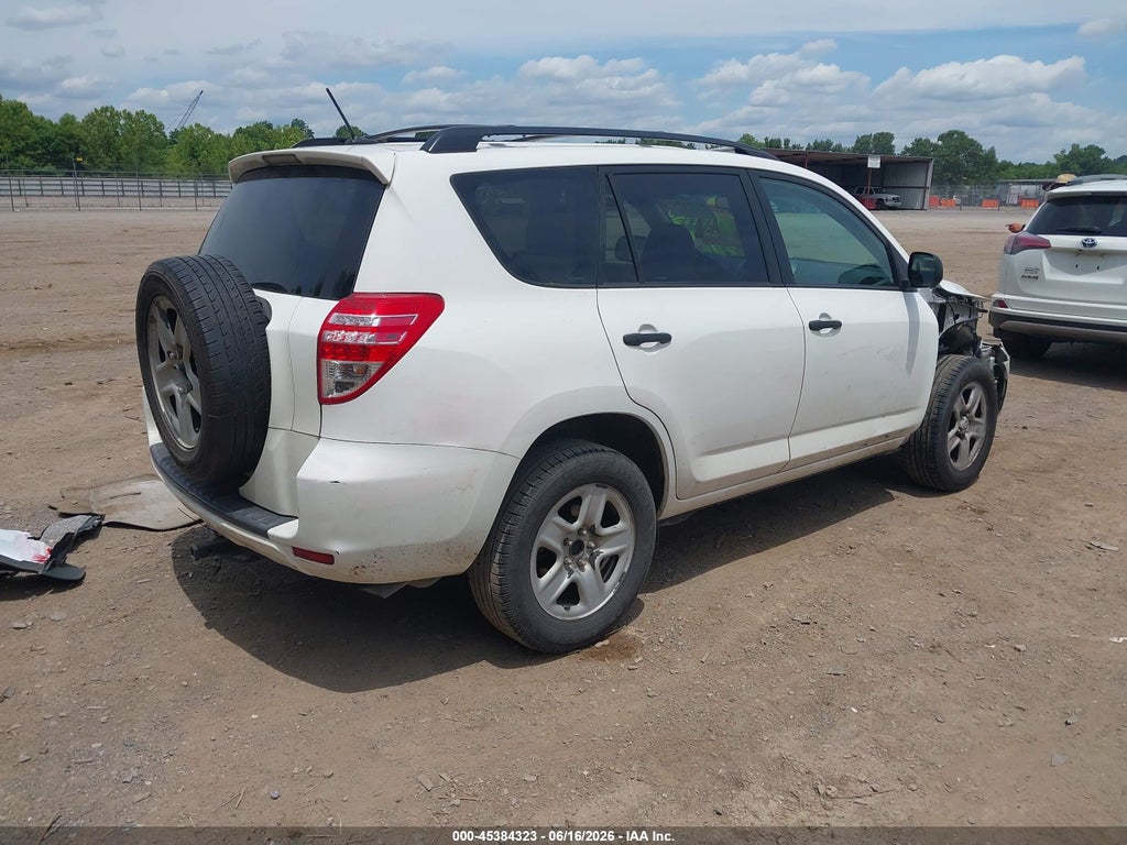 2011 Toyota RAV4 photo 4