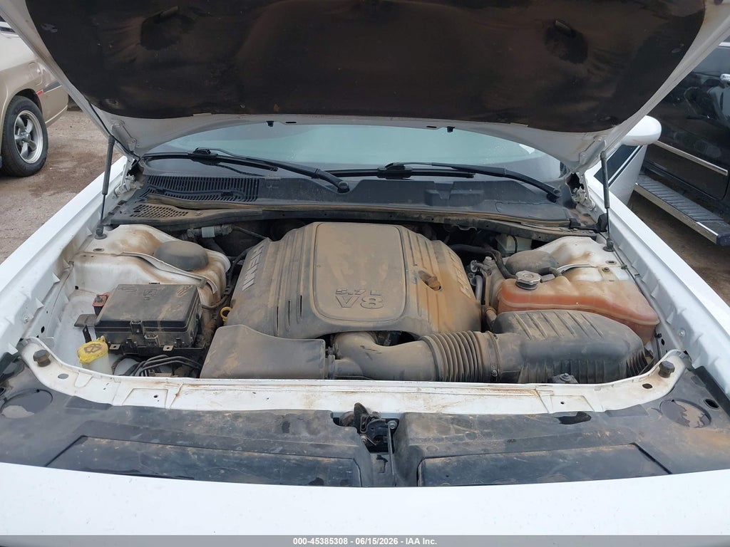 2016 Dodge Challenger R/T Plus photo 10