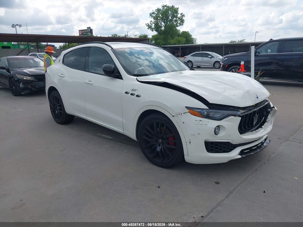 2022 MASERATI LEVANTE