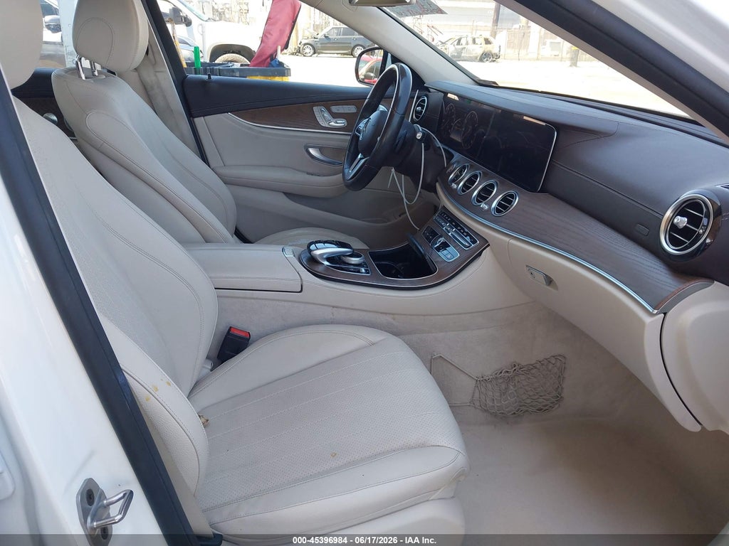 2020 Mercedes-Benz E 350 photo 5