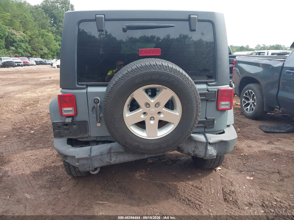 2015 Jeep Wrangler Unlimited Sport photo 6
