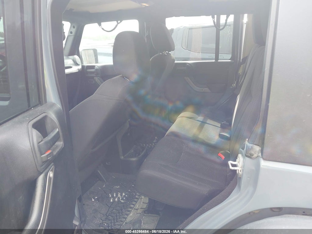 2015 Jeep Wrangler Unlimited Sport photo 8