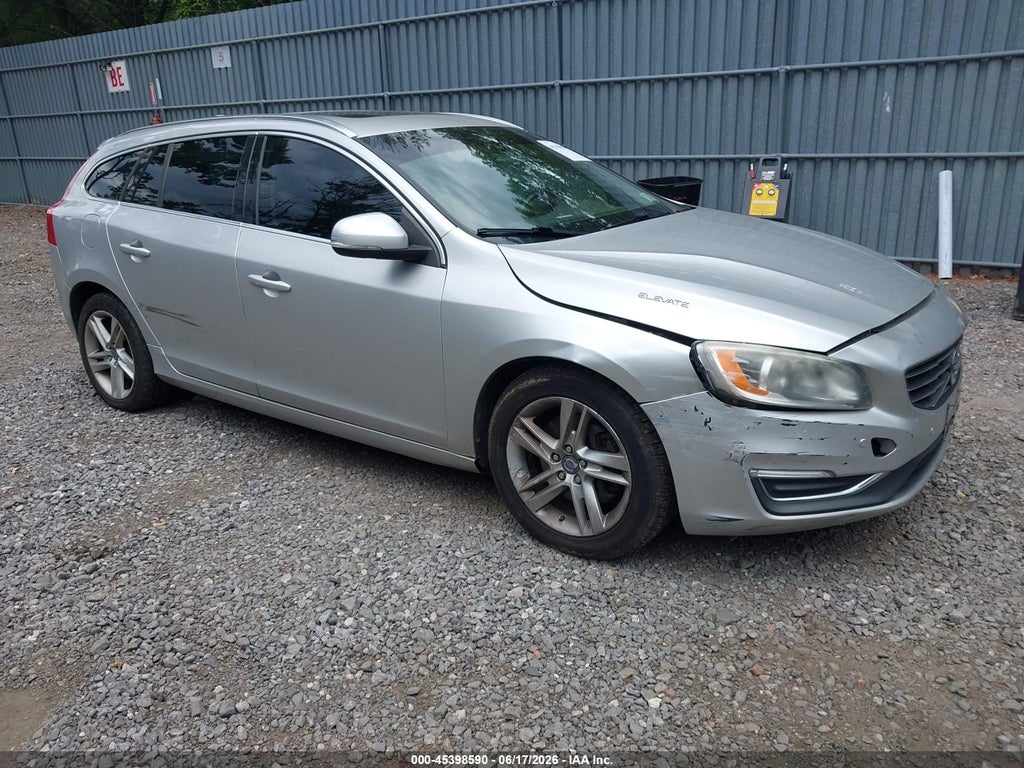 2015 VOLVO V60