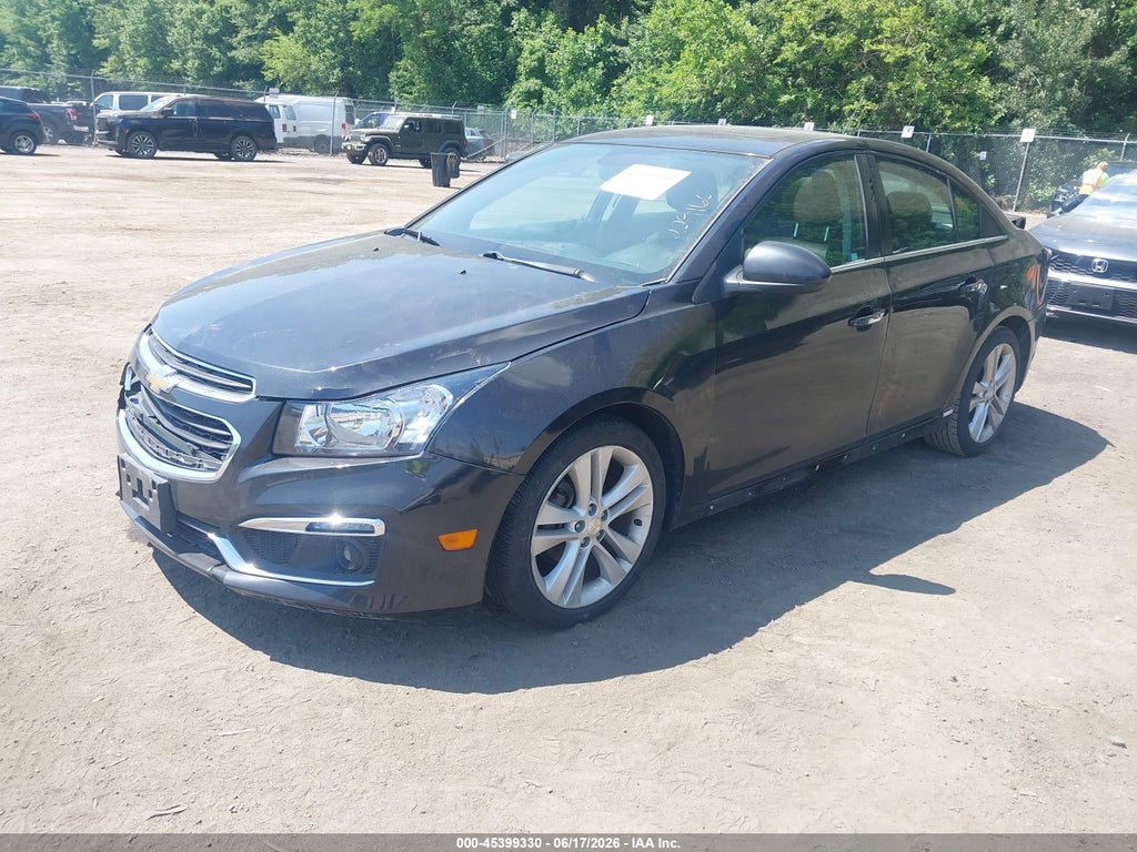 2015 Chevrolet Cruze LTZ photo 2