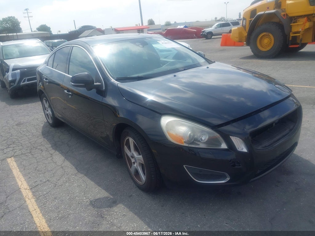 2013 VOLVO S60
