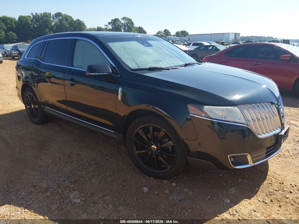 2011 LINCOLN MKT