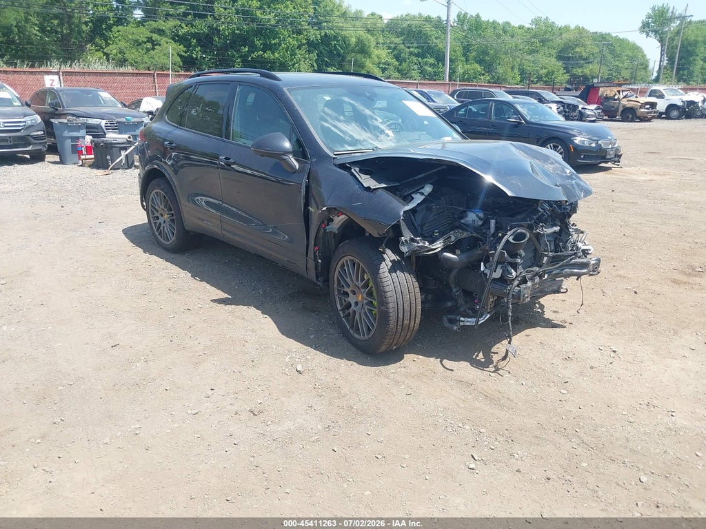 2018 PORSCHE CAYENNE E-HYBRID
