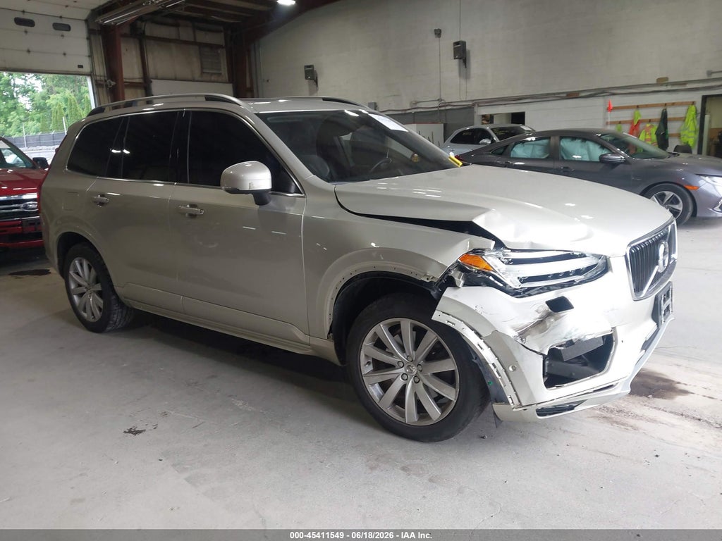 2017 VOLVO XC90