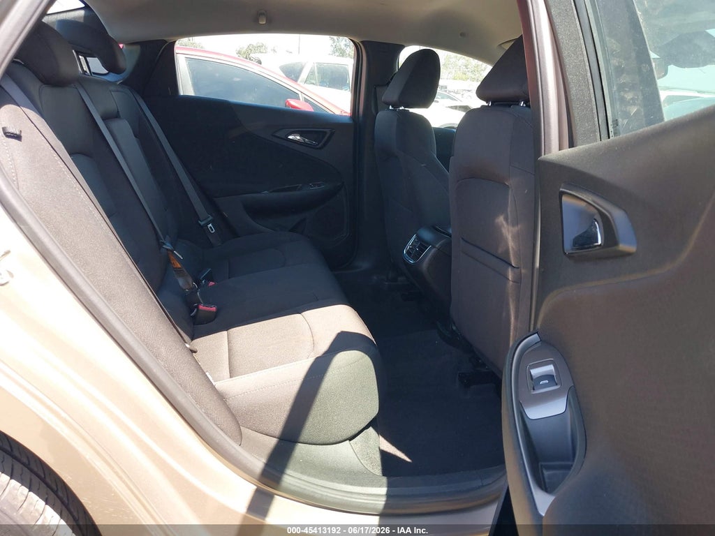 2024 Chevrolet Malibu FWD 1LT photo 8