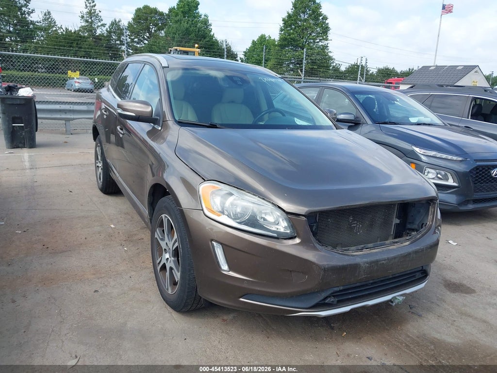 2015 VOLVO XC60
