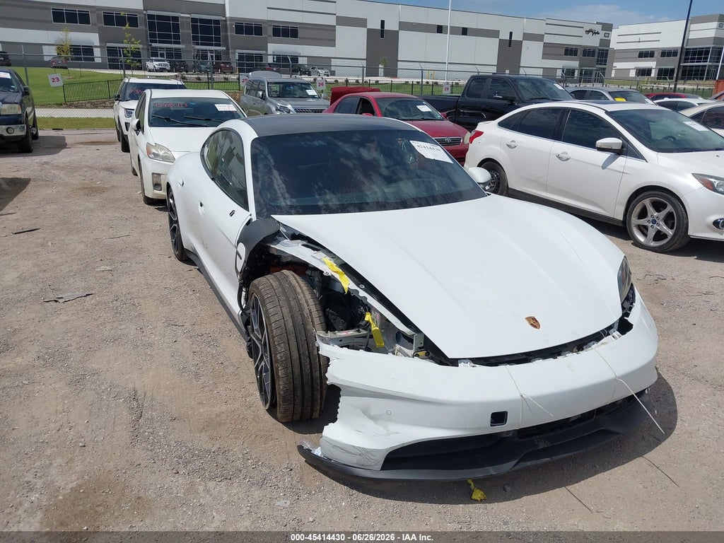 2025 PORSCHE TAYCAN