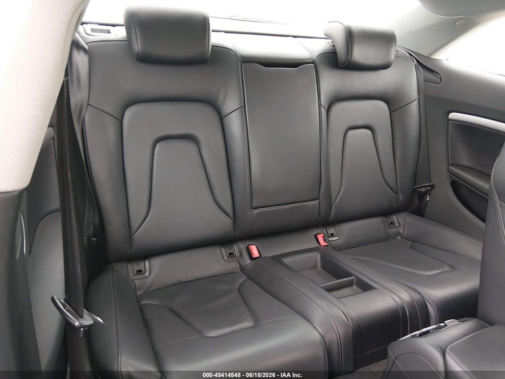 2011 Audi A5 2.0T Premium photo 8
