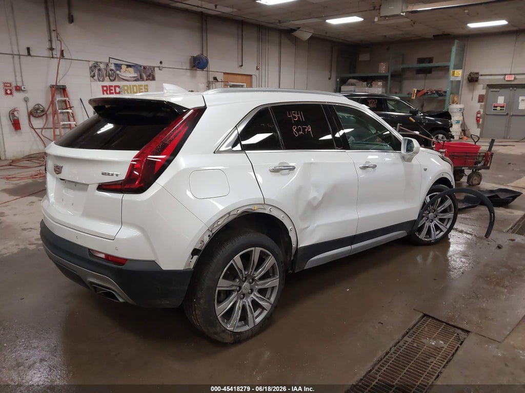 2019 Cadillac XT4 Premium Luxury photo 4