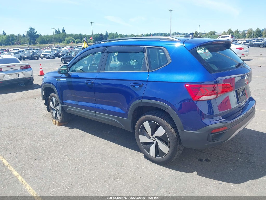 2024 Volkswagen Taos 1.5T S photo 3