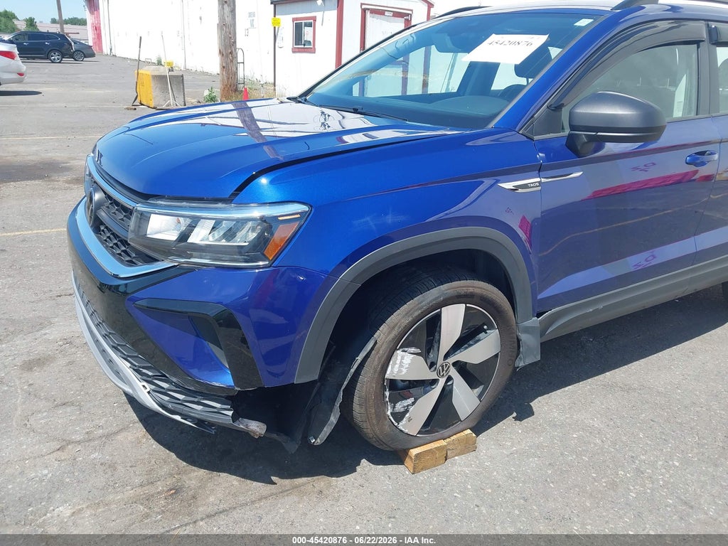 2024 Volkswagen Taos 1.5T S photo 6