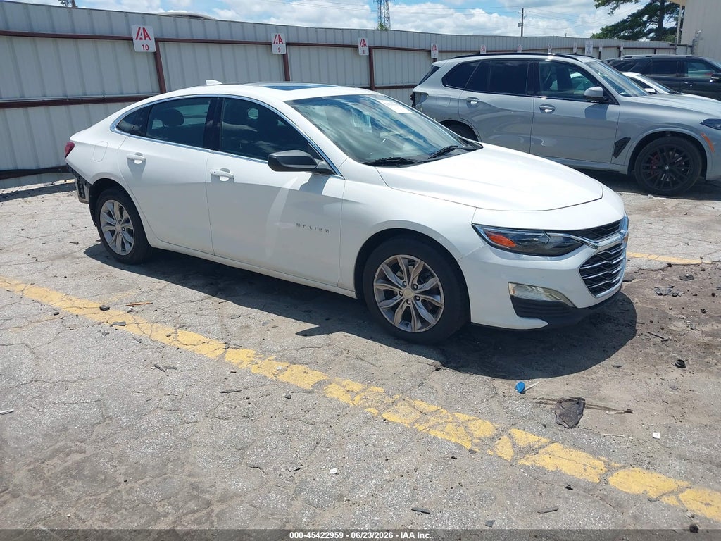 2021 Chevrolet Malibu FWD LT photo 1