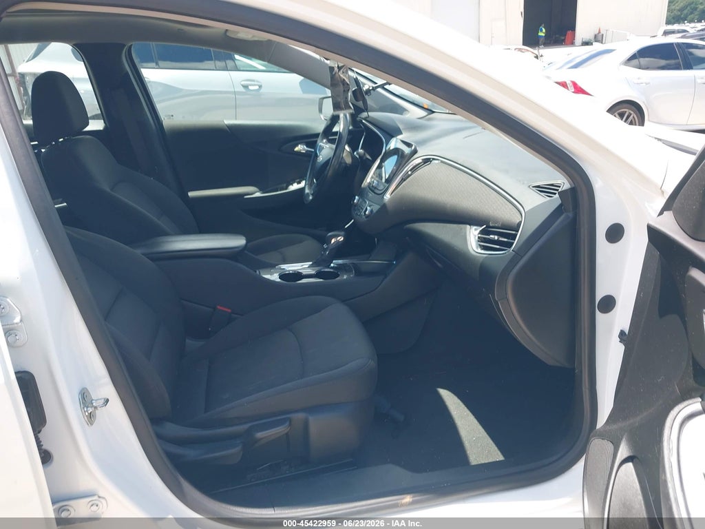 2021 Chevrolet Malibu FWD LT photo 5