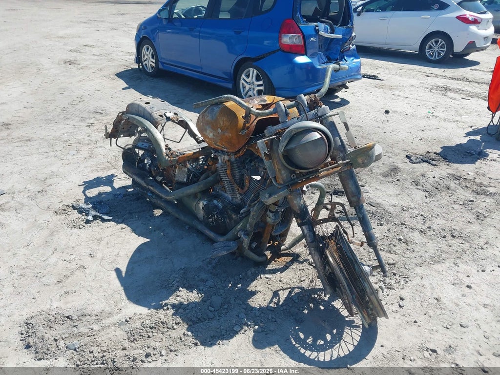 2003 SUZUKI VL800