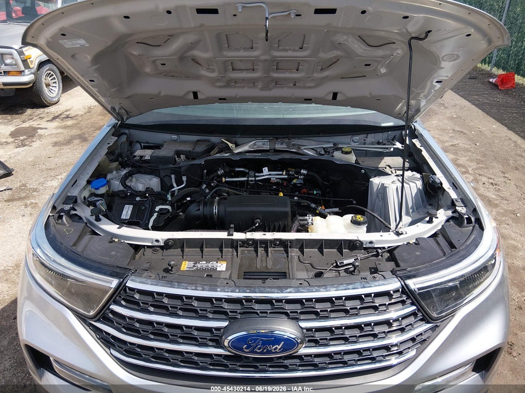2022 Ford Explorer XLT photo 10