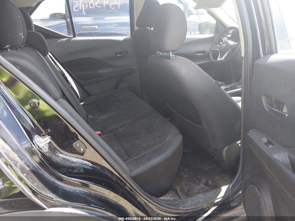 2021 Nissan Kicks SV Xtronic CVT photo 8