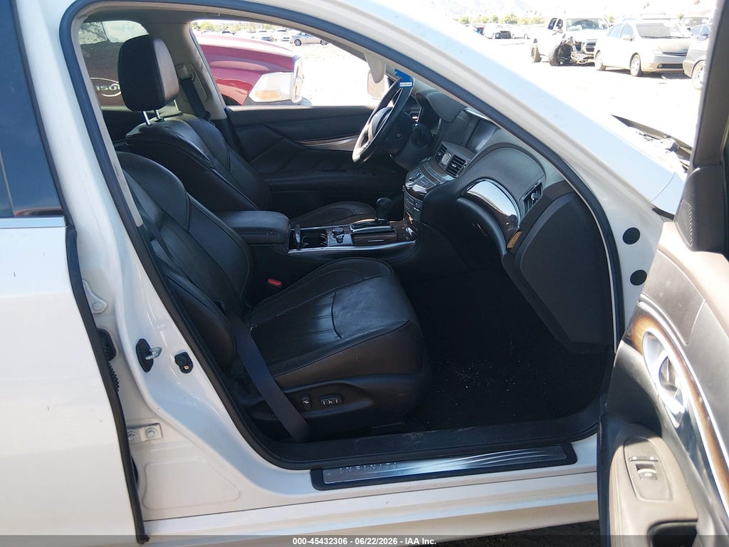 2011 Infiniti M37X photo 5