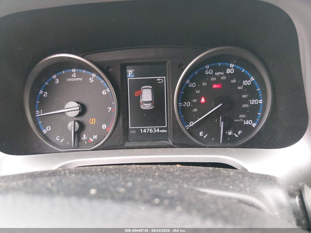 2018 Toyota RAV4 LE photo 7