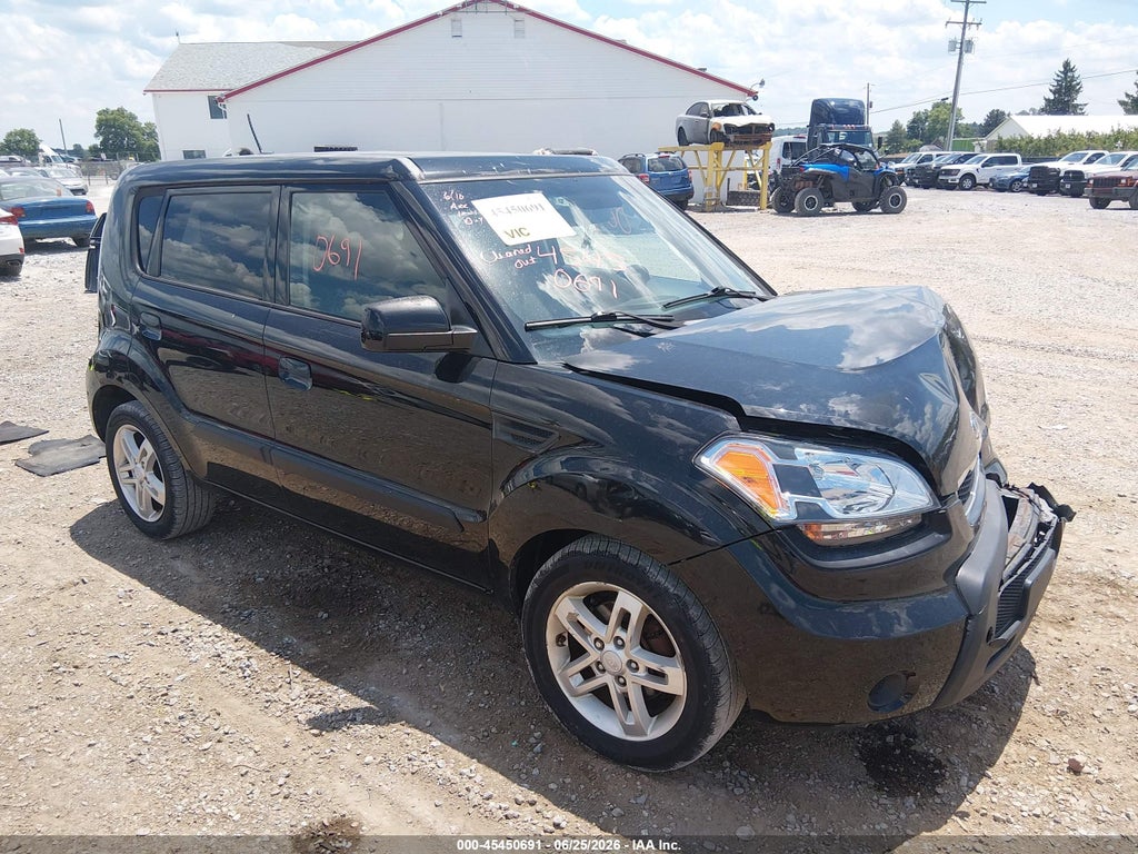 KNDJT2A29A7055840 2010 KIA SOUL photo no. 1