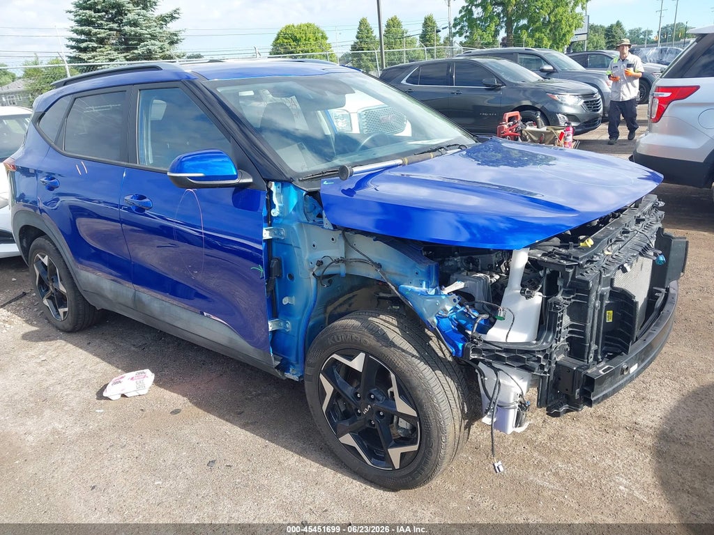 2026 Kia Seltos S photo 1