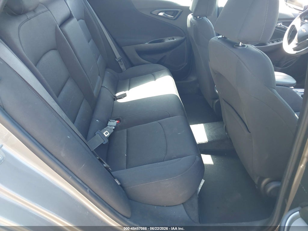 2024 Chevrolet Malibu FWD 1LT photo 8