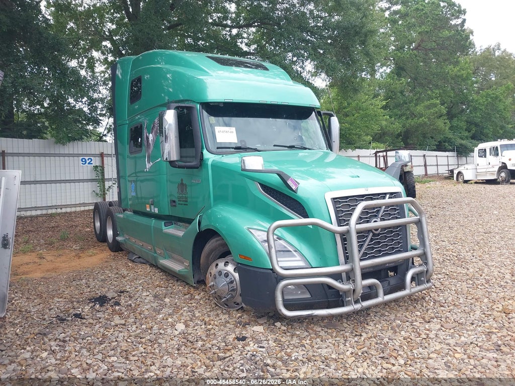2020 VOLVO VNL