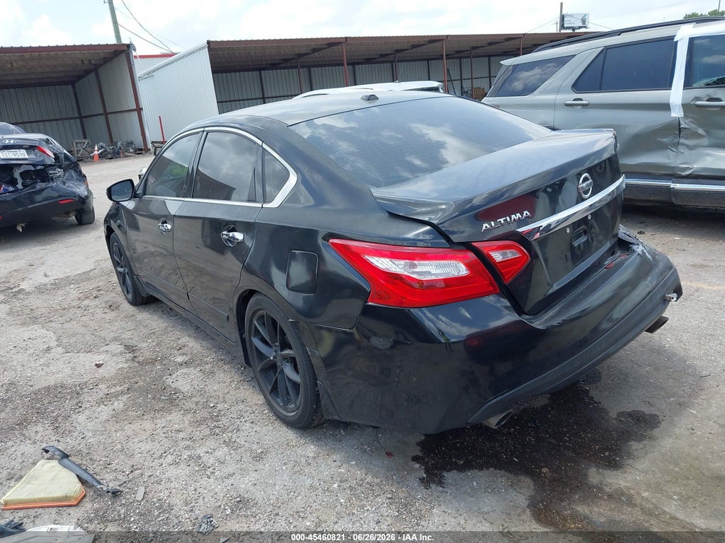 2016 Nissan Altima 2.5 SL photo 3