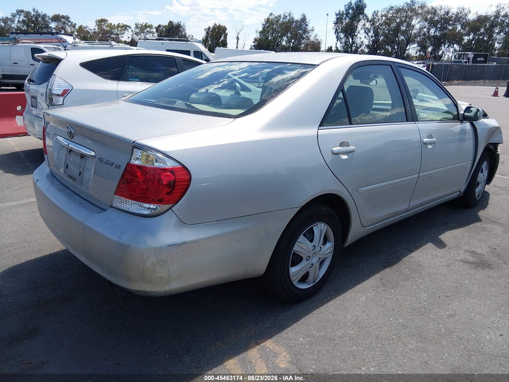 2005 Toyota Camry LE photo 4