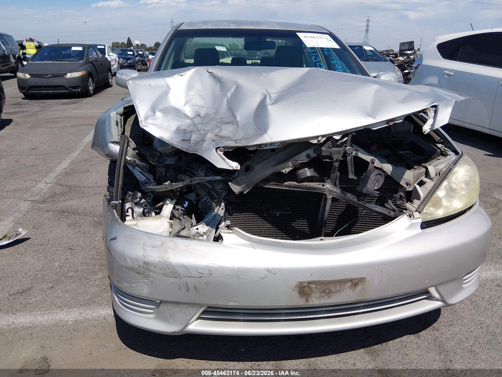 2005 Toyota Camry LE photo 6