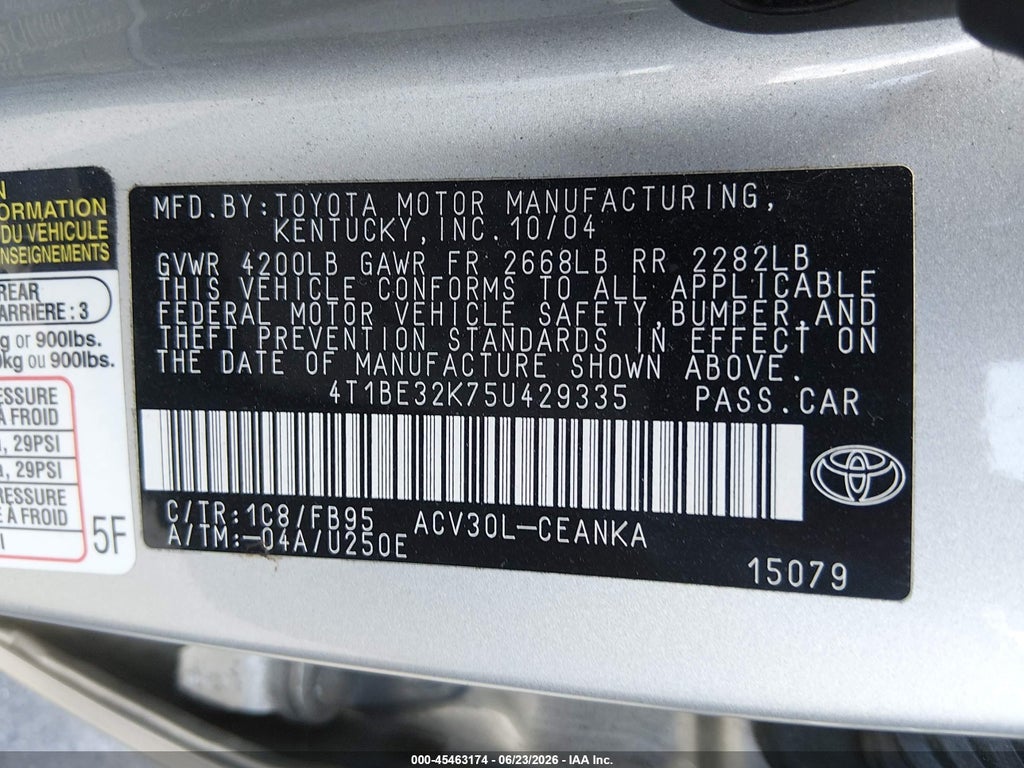 2005 Toyota Camry LE photo 9