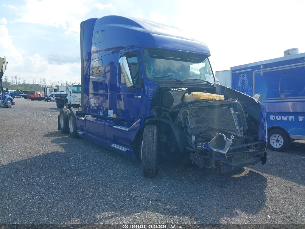 2019 VOLVO VNL