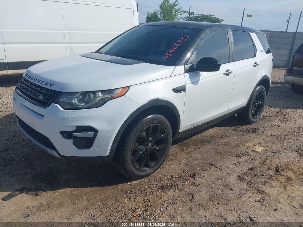 2015 Land Rover Discovery Sport HSE photo 2