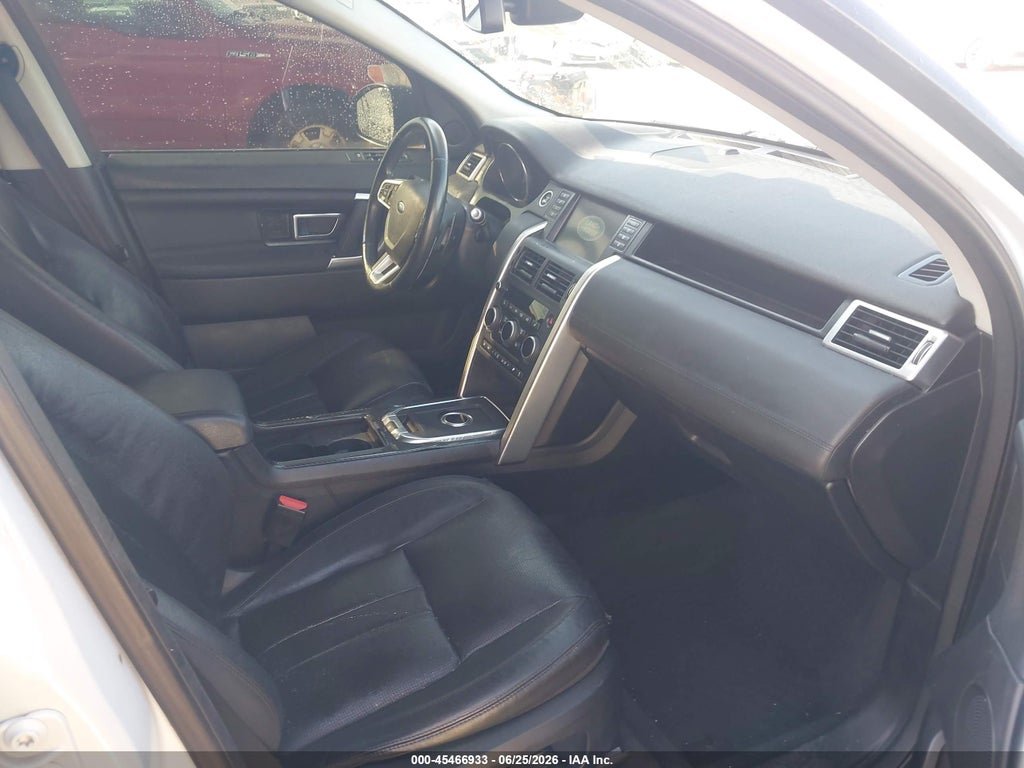 2015 Land Rover Discovery Sport HSE photo 5