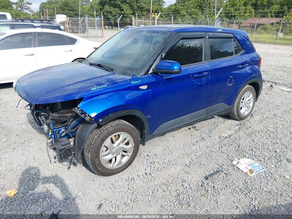 2023 Hyundai Venue SE photo 2