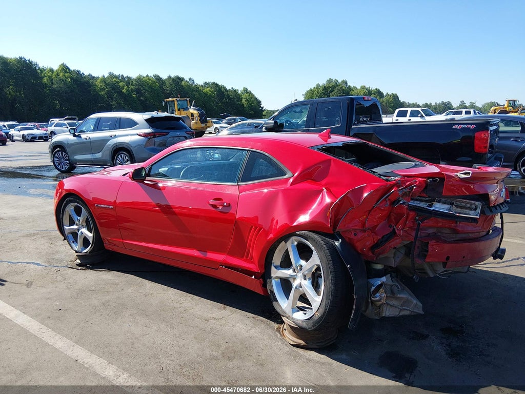 2015 Chevrolet Camaro 2LT photo 3