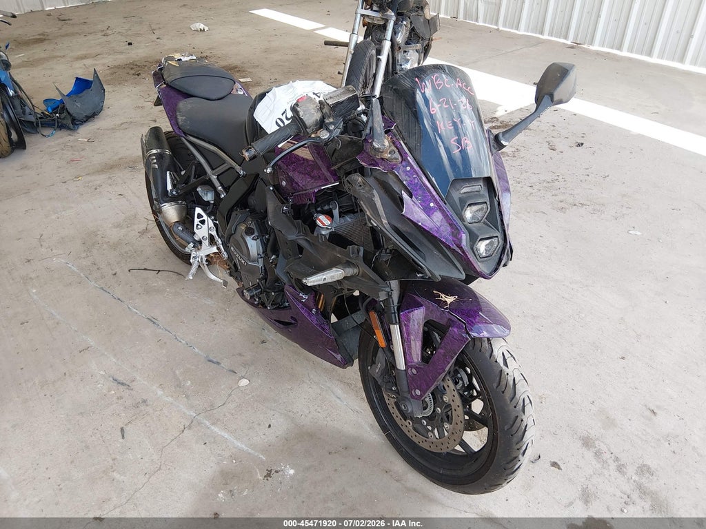 2024 SUZUKI GSX800