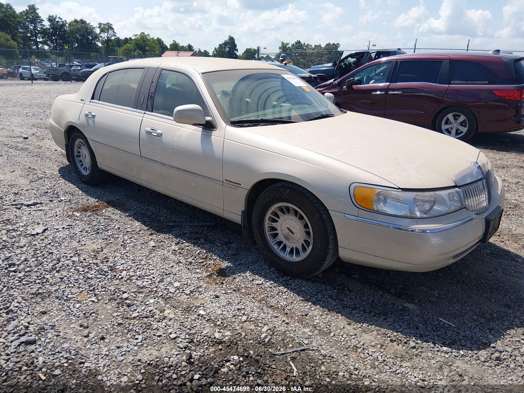 2001 LINCOLN TOWN CAR