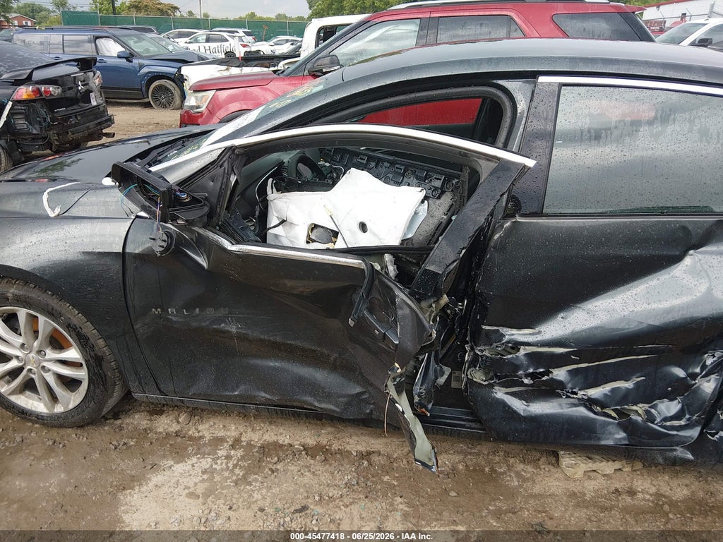 2018 Chevrolet Malibu LT photo 6