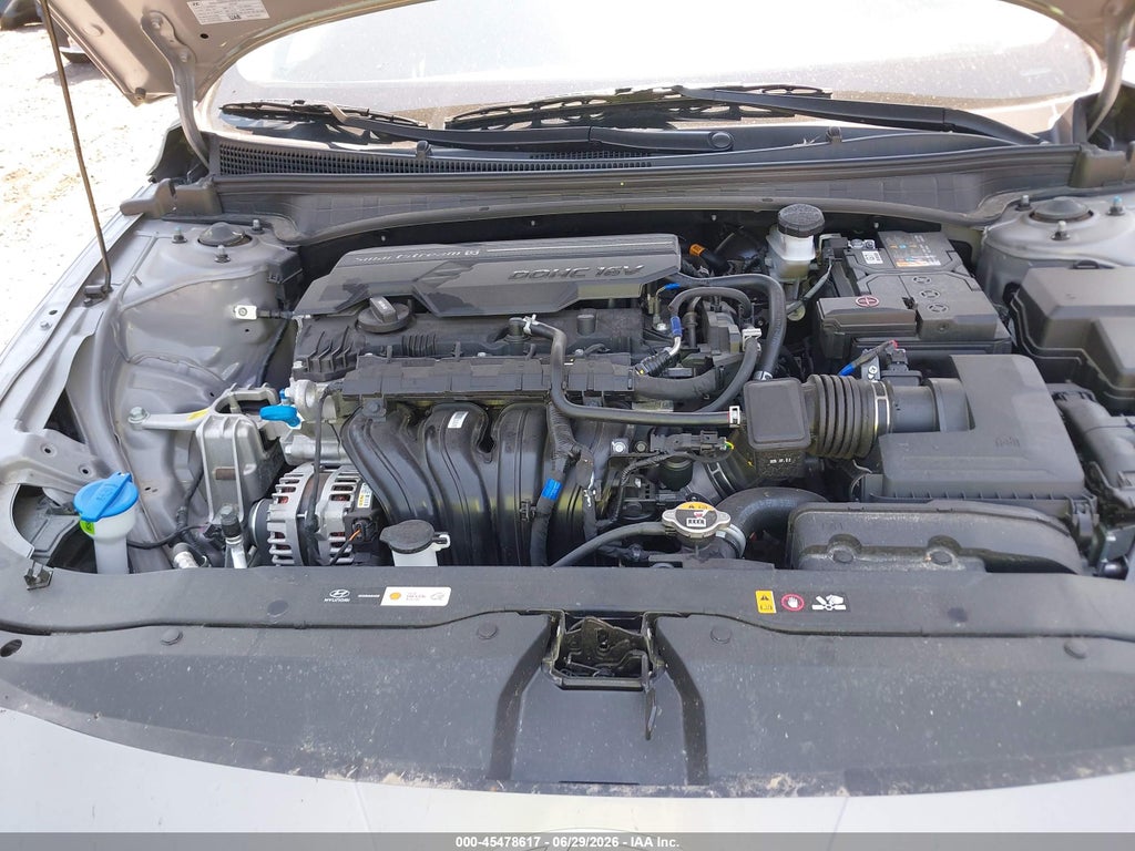 2025 Hyundai Elantra SE photo 10