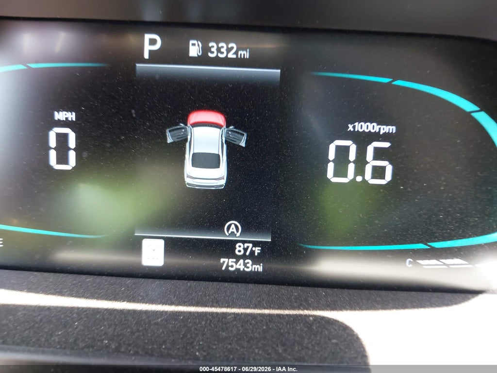 2025 Hyundai Elantra SE photo 7