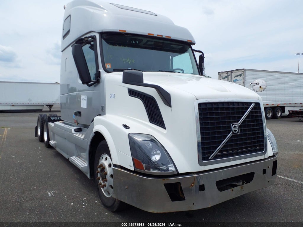 2016 VOLVO VN