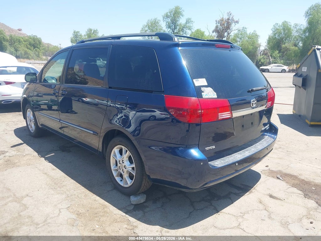 2005 Toyota Sienna XLE/XLE Limited photo 3