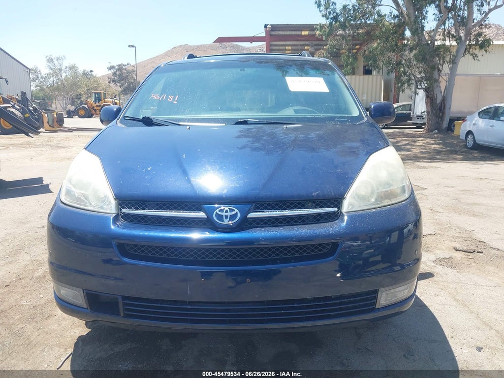 2005 Toyota Sienna XLE/XLE Limited photo 6