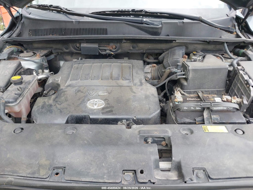 2008 Toyota RAV4 Limited V6 photo 10