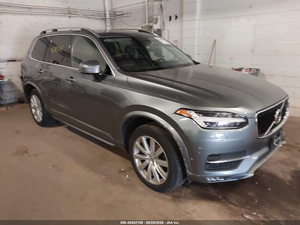 2017 VOLVO XC90